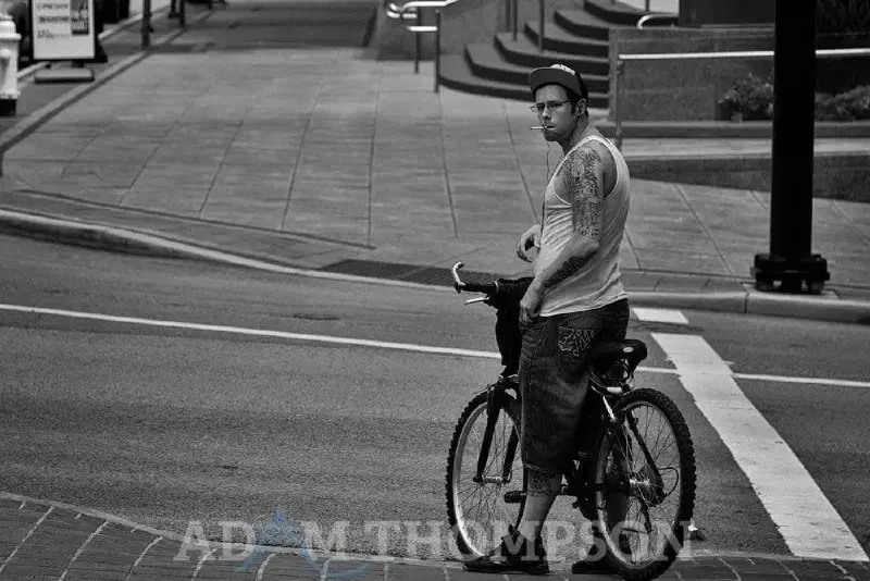 Street Photography in Cincinnati, Ohio – Shot at f/4.0