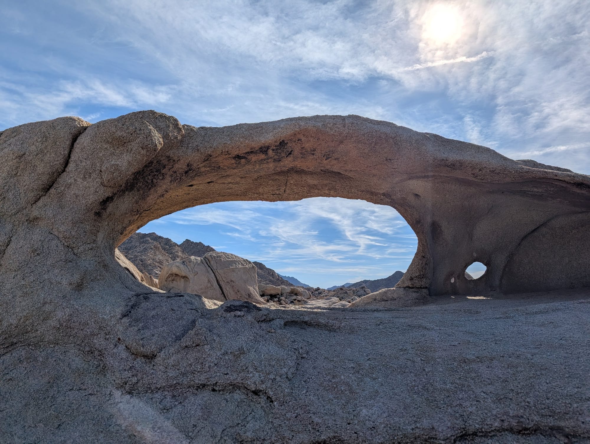 Ojo Oro Arch, Joshua Tree National Park, California.