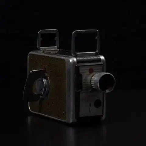 Mg 2318